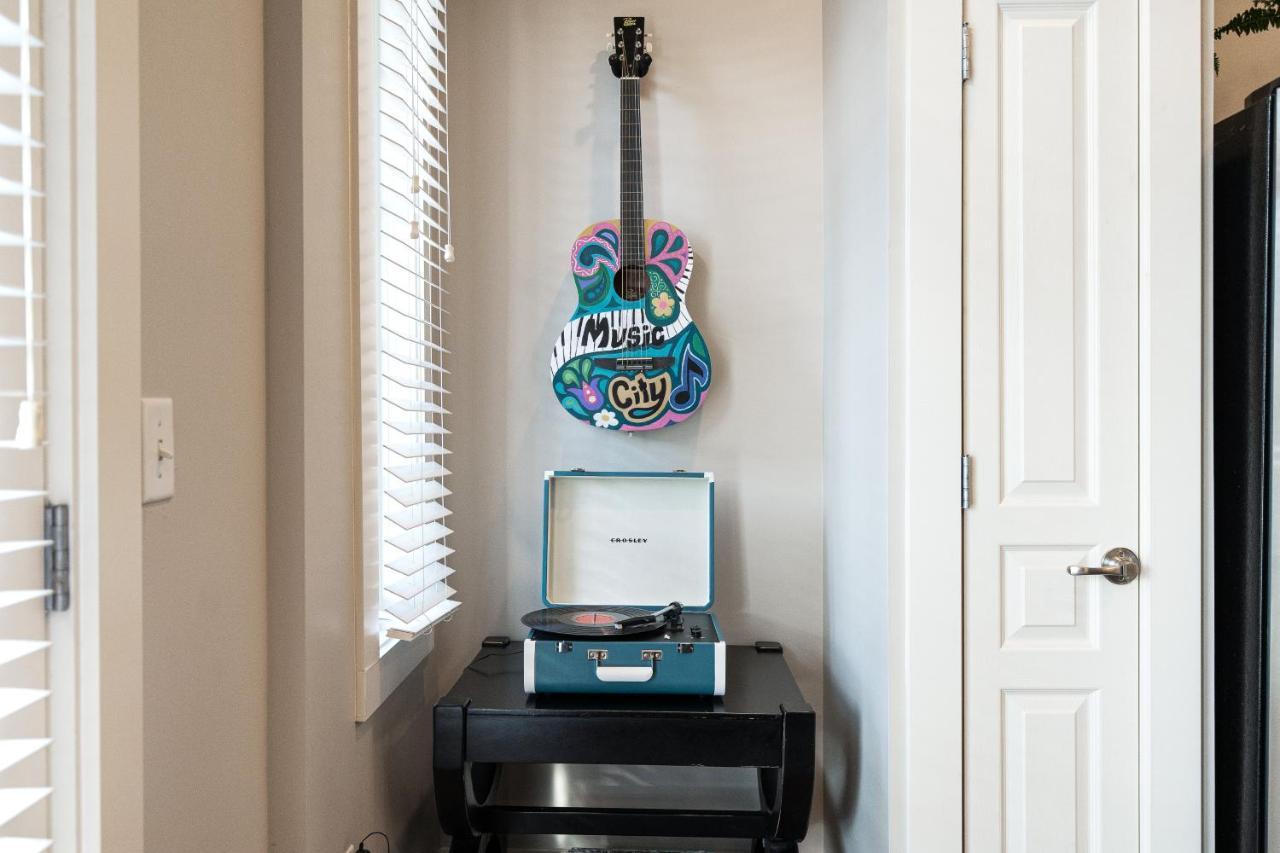 Stunning Nashville Condo Minutes From Broadway Exterior photo